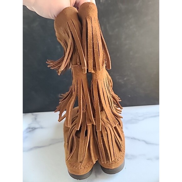 Minnetonka Brown Fringe Boots Size 7 - Picture 4 of 10